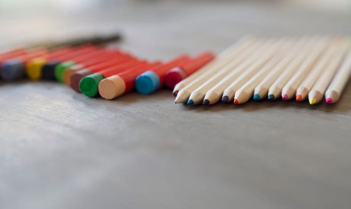 pastel-colored-pencils