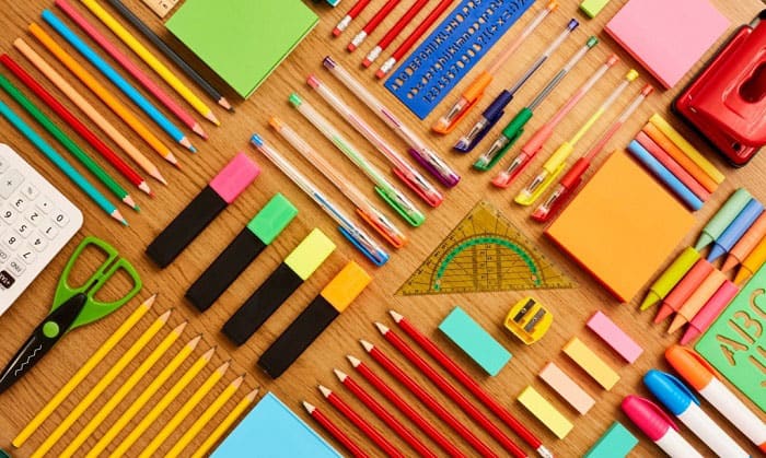 organize-pens-and-pencils
