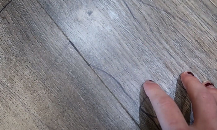 get-permanent-marker-off-vinyl-floor