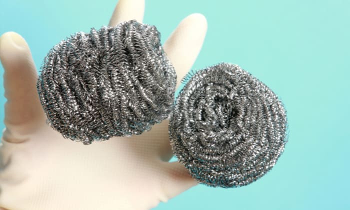 use-scouring-pad-or-a-fine-steel-wool